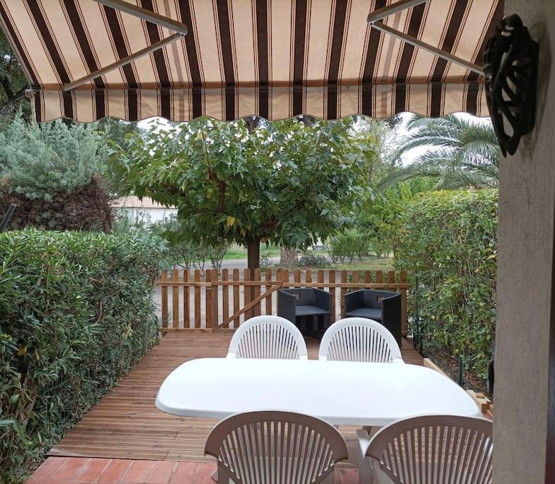 Location Dans Residence Calme, Proche Mer Cavalaire-sur-Mer Exterior photo